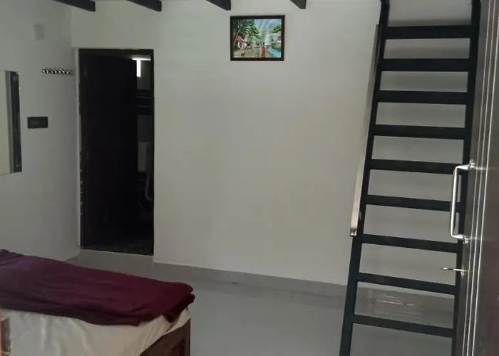 Kund Estate Stay